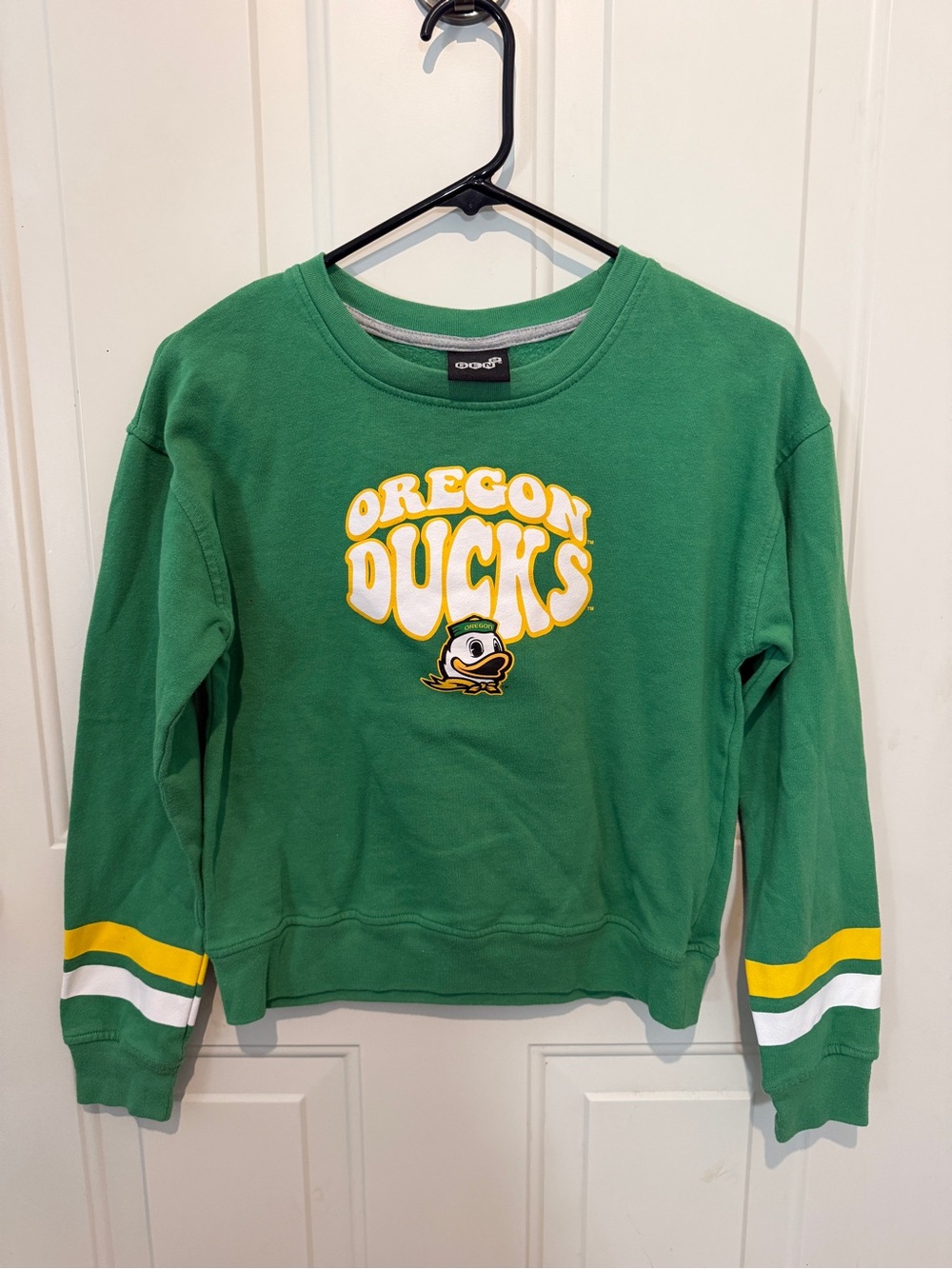 Oregon Ducks Green Crewneck Sweatshirt with Yellow & White Stripe Sleeves